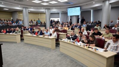 Kepez Belediye Meclisi’nin Haziran ayı toplantısında konuşan Kepez Belediye Başkanı