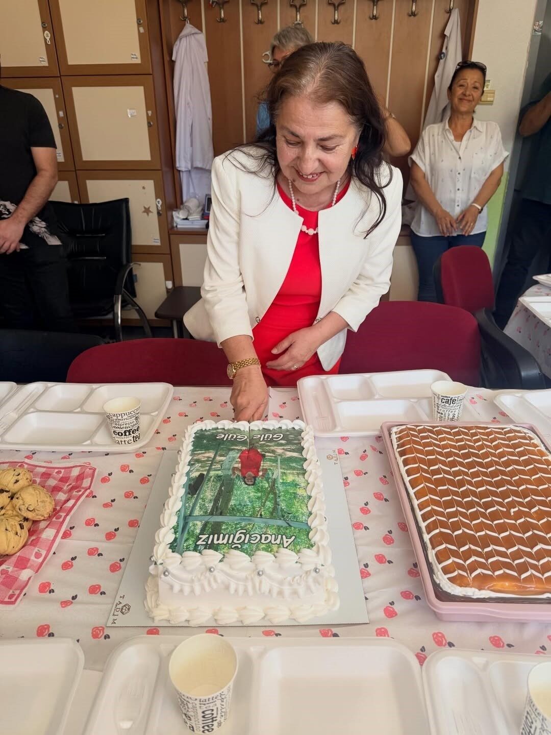 Edirne’nin Keşan ilçesindeki Dr. Ali İhsan Çuhacı İlkokulu’nda sınıf öğretmeni