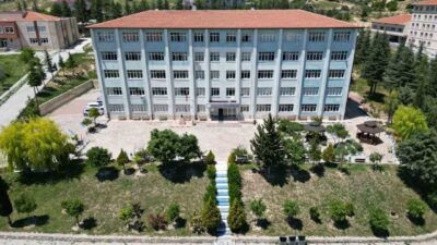 Karamanoğlu Mehmetbey Üniversitesi (KMÜ) Ermenek Meslek Yüksekokulu bünyesinde 3 yeni