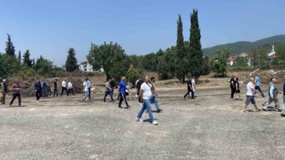 Kocaeli’nin Körfez ilçesinde mahalle sakinleri yapımı planlanan tır parkına karşı