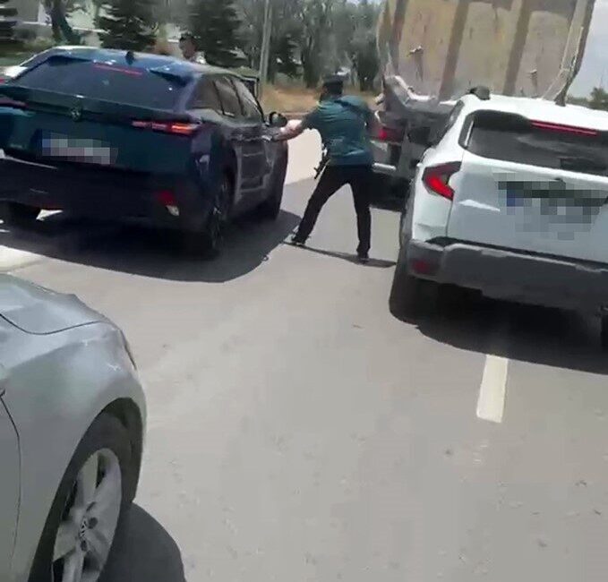 Konya’da polis ekiplerince teknik ve fiziki takibe alınan uyuşturucu ham