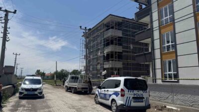 Konya’nın Kulu ilçesinde inşaatta çalışan işçi, elektrik akımına kapıldıktan sonra
