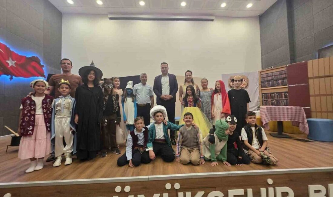 Sarıgöl’de Hayat Boyu Öğrenme Haftası kapsamında düzenlenen etkinliklerde kursiyerlerin yıl
