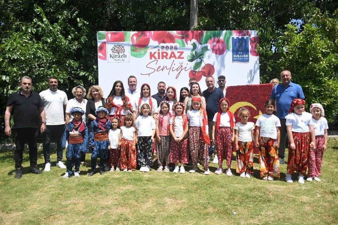 Kuşadası Belediyesi’nin katkılarıyla Kirazlı Mahallesi’nde düzenlenen ‘Kiraz Şenliği’ başladı. Gün