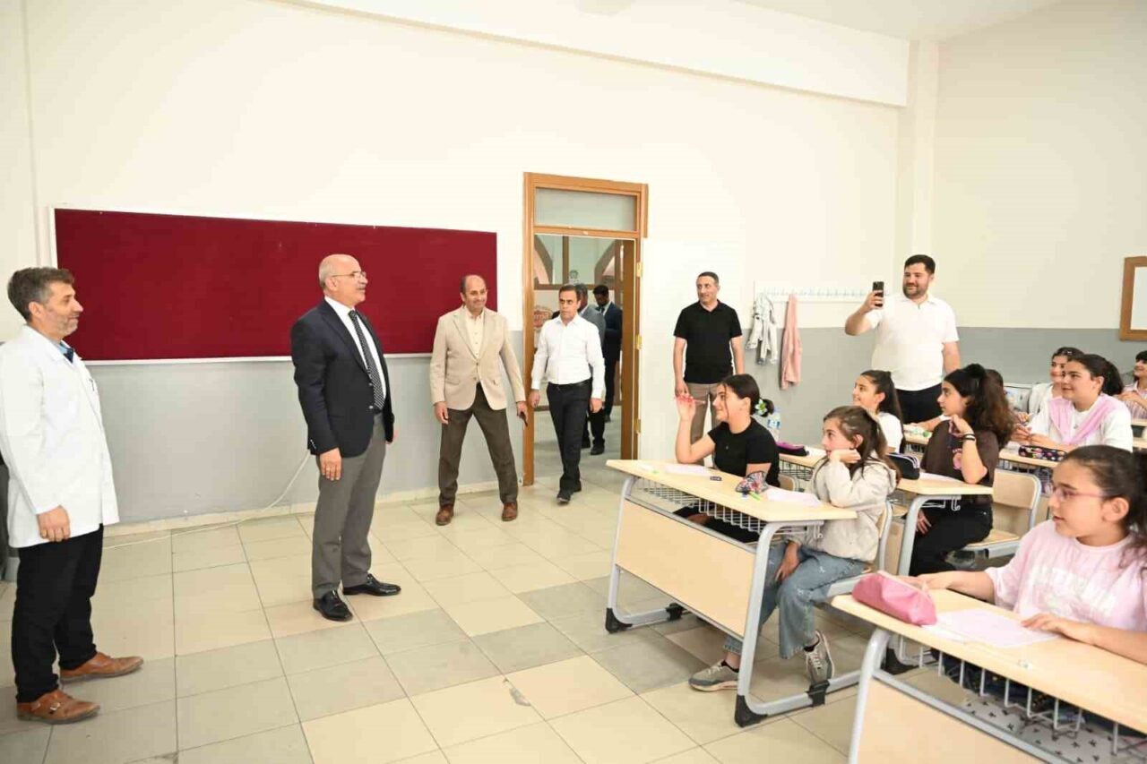Malatya Büyükşehir Belediye Başkanı Sami Er, Büyükşehir Belediyesinin kurslarında ücretsiz
