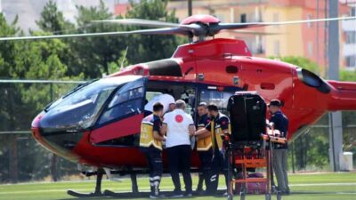 Malatya’da kalp krizi geçiren yaşlı hastanın imdadına ambulans helikopter yetişti.