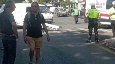 Muğla’nın Menteşe ilçesinde iki aracın çarpışması sonucu meydana gelen trafik