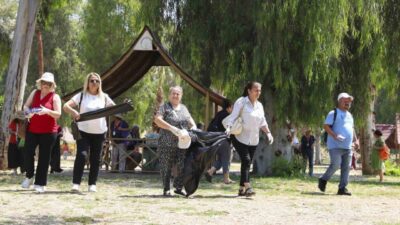 Mersin Büyükşehir Belediyesinin Dünya Çevre Haftası kapsamında Tarsus’ta düzenlediği etkinlikte
