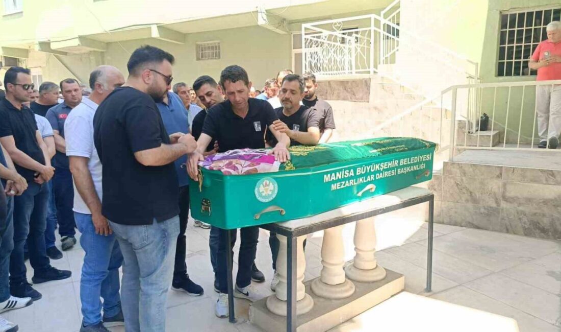 Denizli’nin Sarayköy ilçesinde yolcu otobüsünün yanarak kül olduğu feci kazada