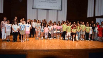 İzmir Büyükşehir Belediyesi’nin yürüttüğü proje kapsamında 8 okulda eğitim alan