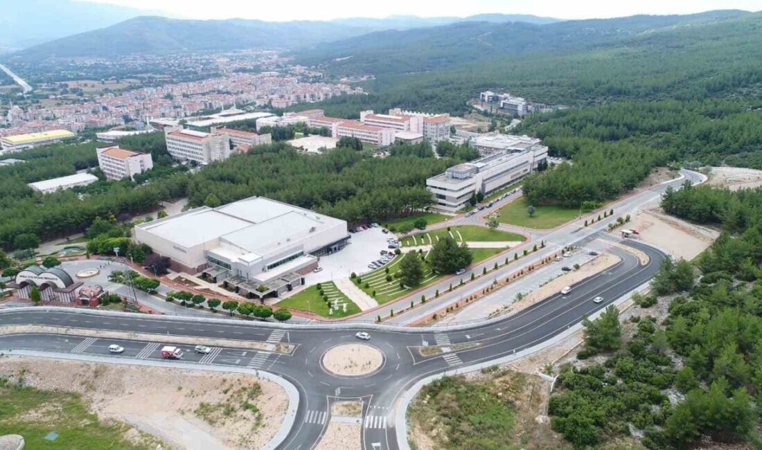 Muğla Sıtkı Koçman Üniversitesi (MSKÜ), Akdeniz Üniversitesi Öğretim Üyesi Prof.