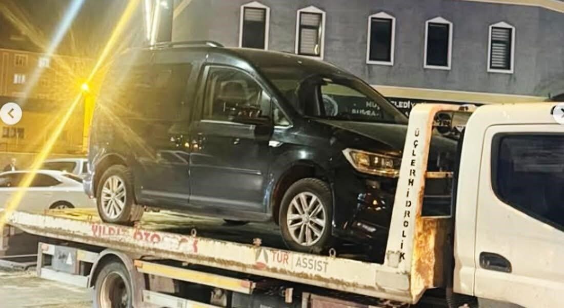 Muş’ta kontrolden çıkan bir otomobilin karıştığı zincirleme trafik kazasında 1