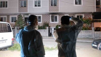 Karaman’da bir evin mutfağında yaşanan patlama sonrası çıkan yangında 1’i