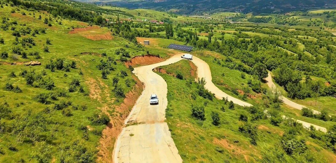 Bitlis’in Mutki ilçesinde görev yapan sağlık çalışanları, zorlu coğrafi şartlara