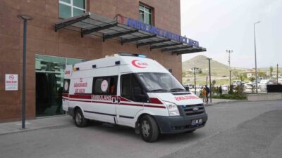Niğde’de otomobil ile kamyonetin çarpıştığı kazada 7 kişi yaralandı. Ankara