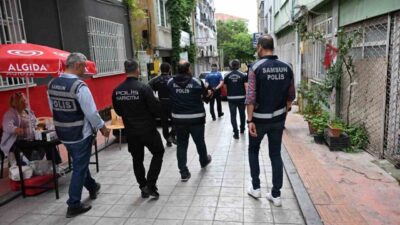 Samsun’da öğrencilerin güvenliğinin sağlanması amacıyla okul çevreleri ve servis araçlarına