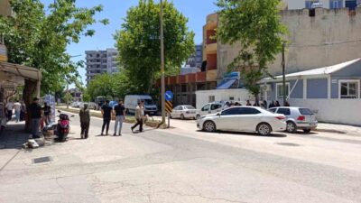 Adıyaman’da otomobil ile motosikletin çarpışması sonucu 1 kişi ağır yaralandı.