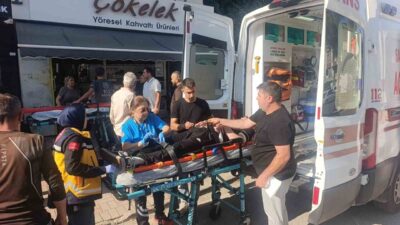 Antalya’nın Manavgat ilçesinde sürücüsünün direksiyon hakimiyetini kaybettiği Tofaş marka otomobil,
