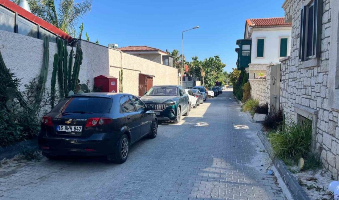 İzmir’in Çeşme ilçesinde, Dilan ve Engin Polat çiftinin konakladığı otelin