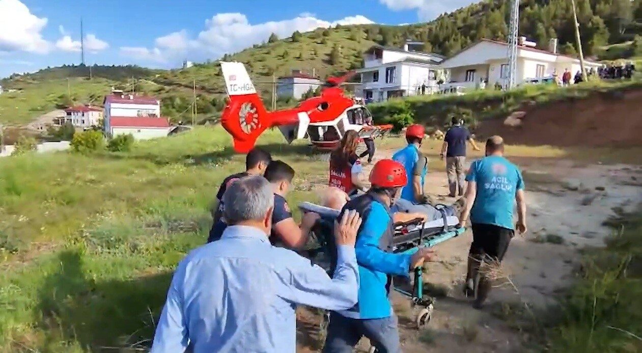 Erzincan’ın Refahiye ilçesine bağlı Ağmusa köyünde göğüs ağrısı şikayeti yaşayan