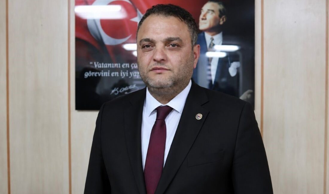 Rize’de yaş çay sezonunun başlamasıyla birlikte çay alım yerleri ve