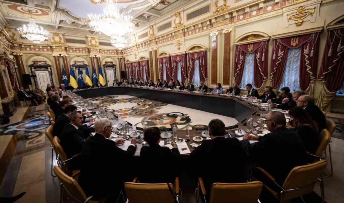 NATO Genel Sekreteri Mark Rutte, Ukrayna Devlet Başkanı Vladimir Zelenskiy
