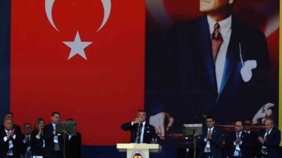 Fenerbahçe Başkanı Sadettin Saran, kongrede yaptığı konuşmada, “Benim hikayemde süre