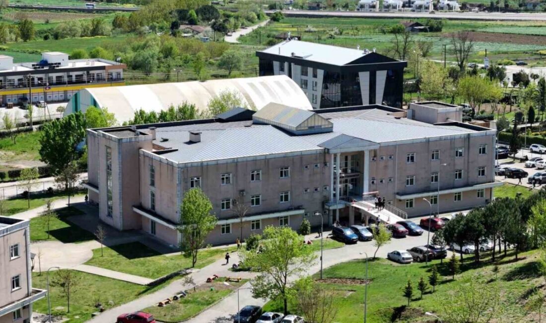 Sakarya Uygulamalı Bilimler Üniversitesi’nin birimlerinden olan Meslek Yüksek Okulu’nun 50.