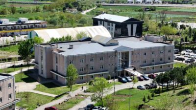 Sakarya Uygulamalı Bilimler Üniversitesi’nin birimlerinden olan Meslek Yüksek Okulu’nun 50.