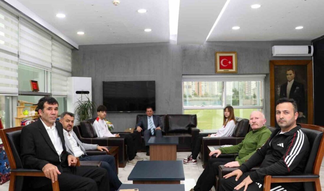 Antalya’da düzenlenen JuJitsu Contact Dünya Şampiyonası’nda dünya üçüncüsü olan Kayserili