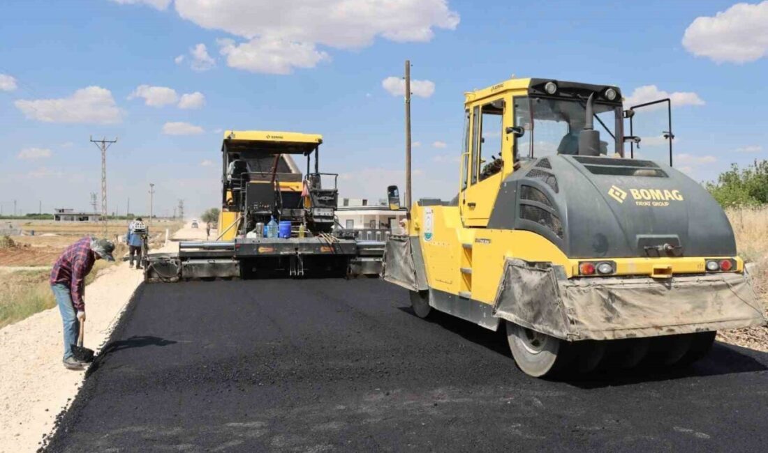 Şanlıurfa’da kırsal mahalleleri birbirine bağlayan 14 kilometrelik grup yolunda başlatılan