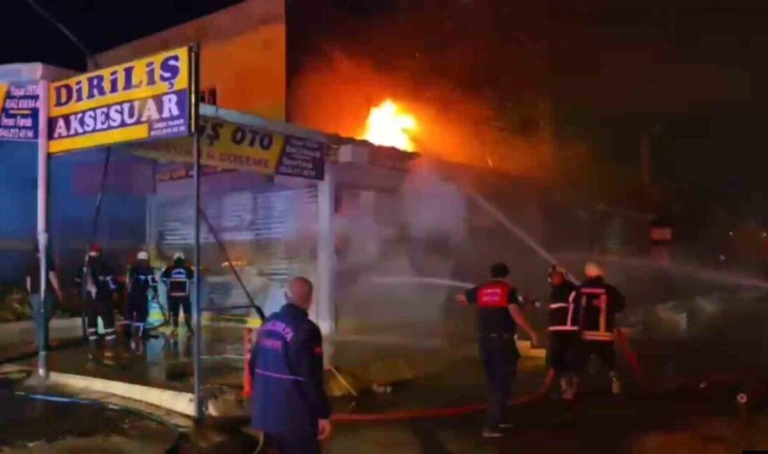 Şanlıurfa’da gece yarısı iki ayrı iş yerinde çıkan yangın kontrol