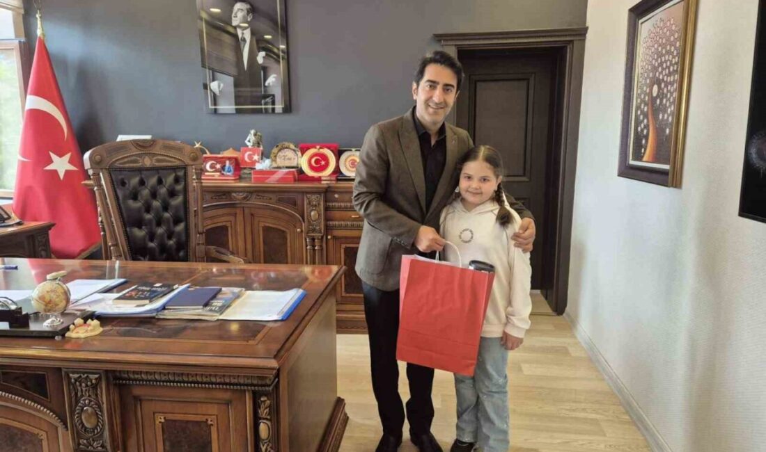 Kars’ta düzenlenen Akıl ve Zeka Oyunları İl Turnuvası’nda gösterdikleri üstün