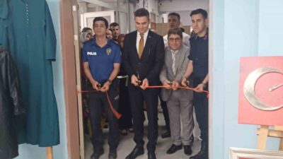 Manisa’nın Selendi ilçesinde Hayat Boyu Öğrenme Haftası kapsamında açılan yıl