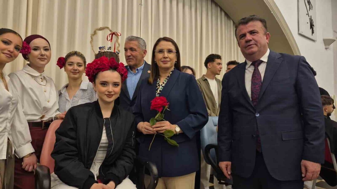 Bartın’da meslek lisesi öğrencilerinin marifetleri, düzenlenen fuar ile görücüye çıktı.