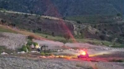 Siirt’in Pervari ilçesinde, babasının kullandığı iş makinesinin altında kalan 3