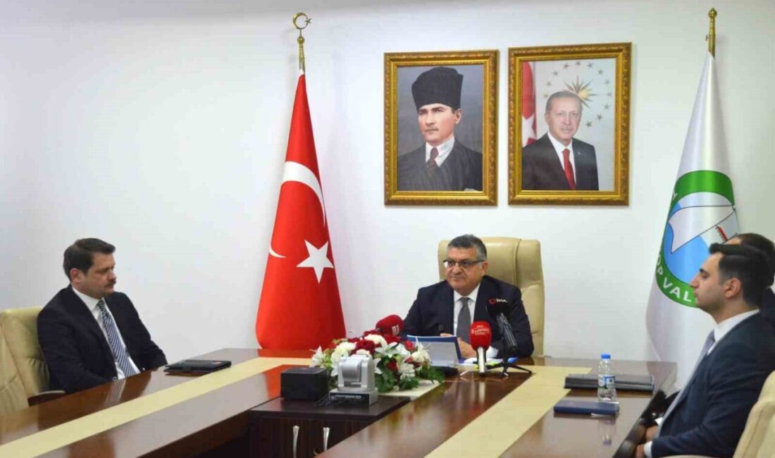 Sinop Valisi Mustafa Özarslan, il genelinde kamu hizmetlerinin kalitesini ölçmek