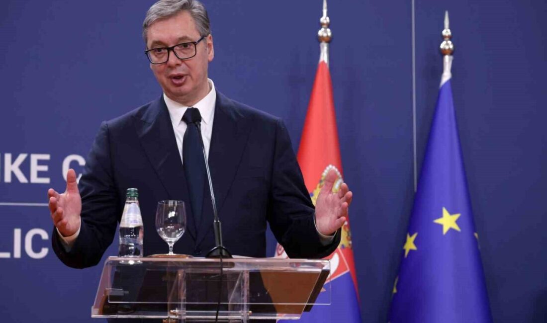 Sırbistan Cumhurbaşkanı Aleksandar Vucic, yakında istifa etmeyi planladığını ve başbakanlığa
