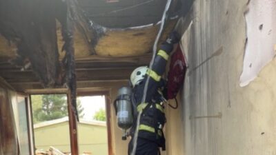 Şırnak merkeze bağlı İkizce köyü yakınlarında çıkan bina yangını korku
