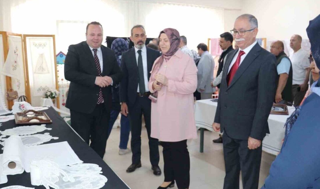 Afyonkarahisar’ın Şuhut ilçesinde, Halk Eğitimi Merkezi tarafından “Hayat Boyu Öğrenme