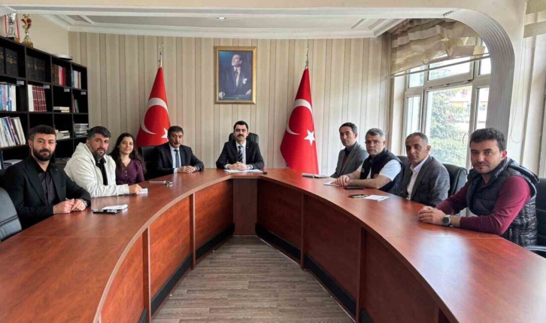 Susuz’da yapımı devam eden kamu yatırımlarının son durumu, düzenlenen istişare
