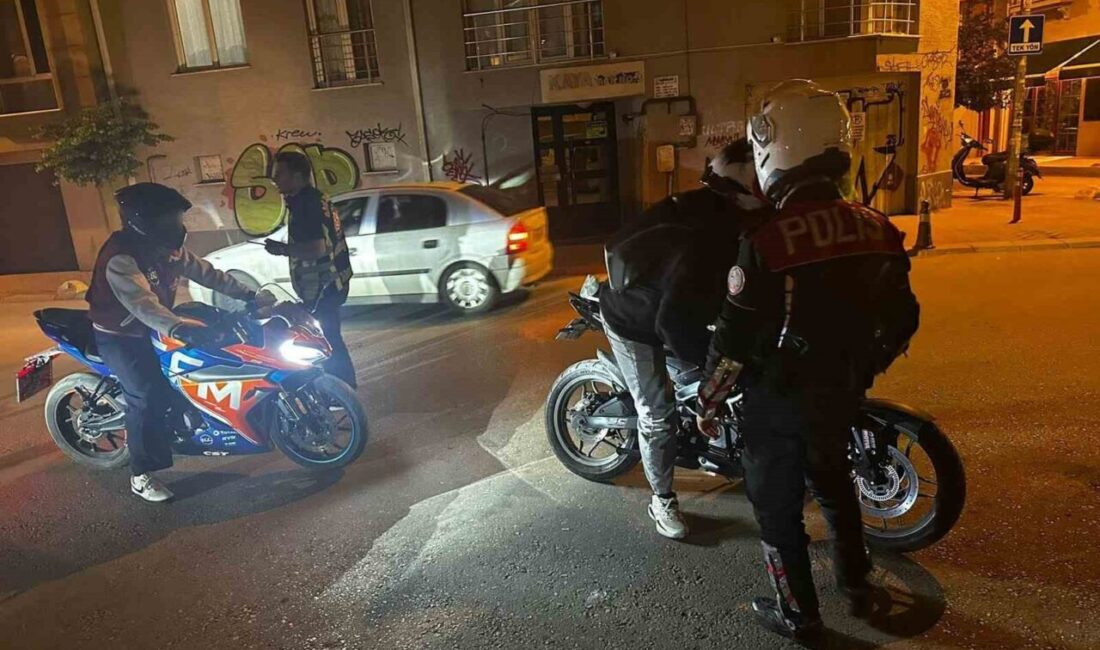 Eskişehir’de vatandaşların araçlardan açılan müzik ve uygunsuz hareketlerden dolayı rahatsız