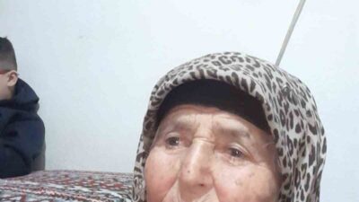 Bursa’da tarlada çalıştıktan sonra öğle yemeğini yiyip dinlenmek için yol