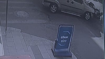 Tekirdağ Çorlu’da ters yönden caddeye çıkan hafif ticari aracın otomobille