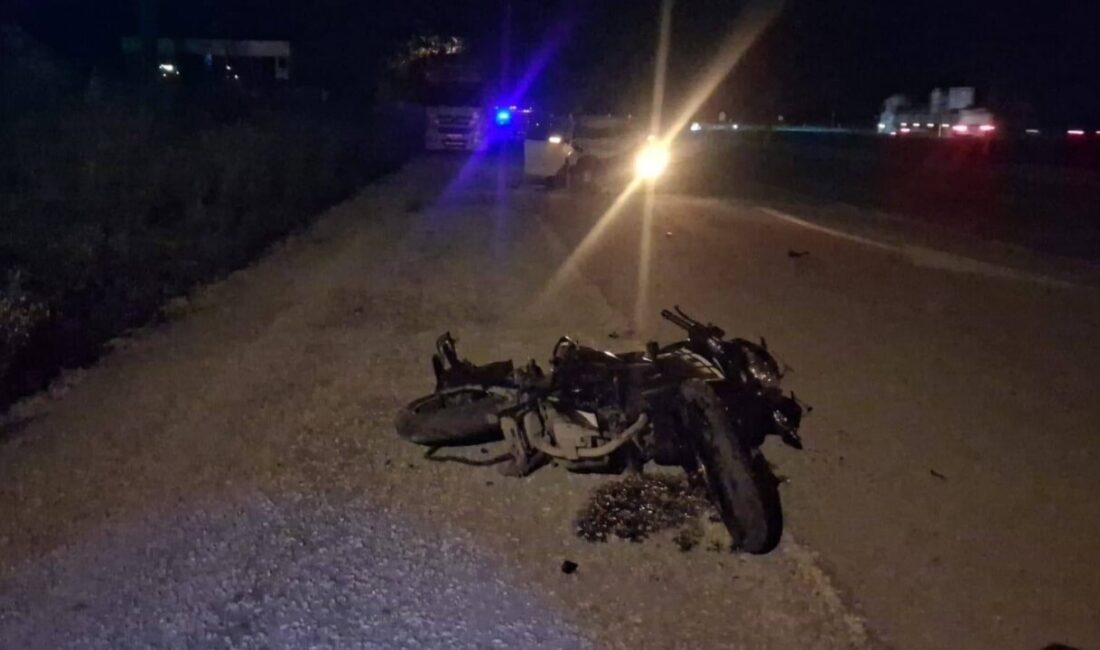 Tokat’ın Reşadiye ilçesinde otomobilin motosiklete çarptığı kazada motosiklette bulunan 2
