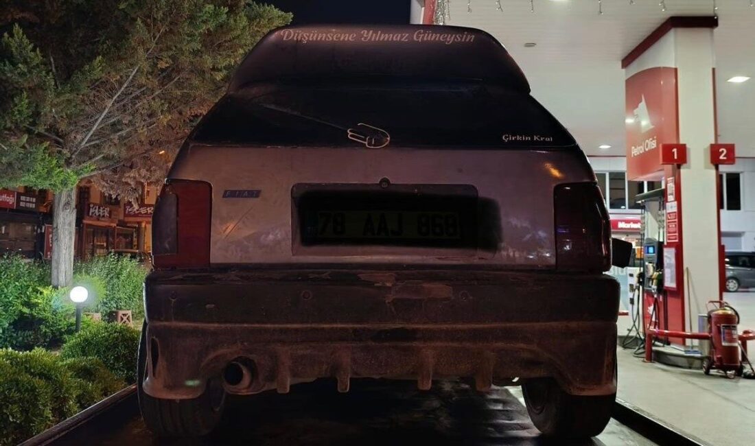 Kocaeli’de trafikte başlayan tartışmanın kesici aletlerin kullanıldığı kavgaya dönüşmesi sonucu