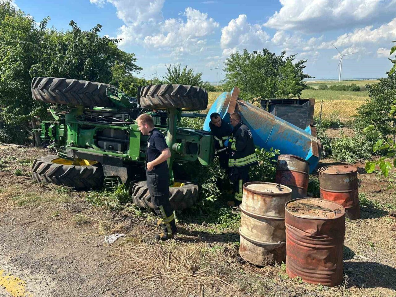 Tekirdağ’ın Muratlı ilçesinde kontrolden çıkan bir traktörün devrilmesi sonucu meydana