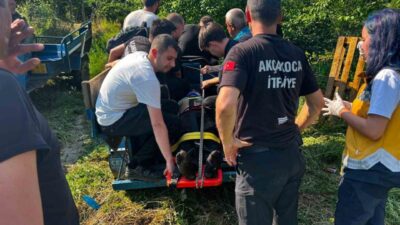 Düzce’nin Akçakoca ilçesinde traktörün devrilmesi sonucu meydana gelen trafik kazasında