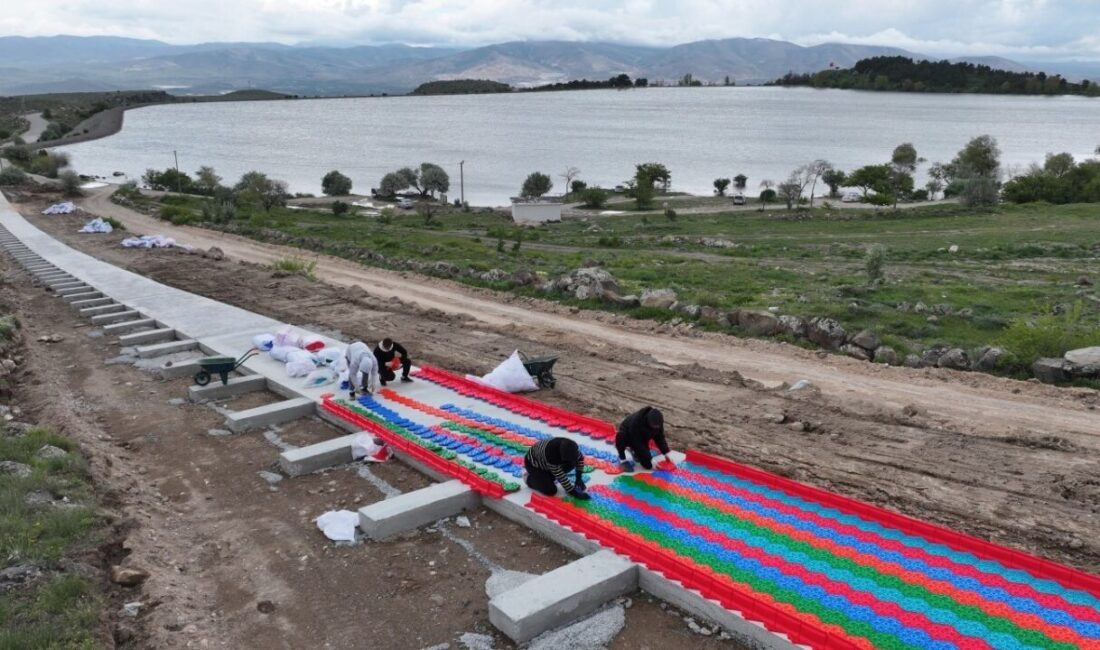Niğde Belediyesi tarafından Gebere Mesire Alanı’nda yapımı sürdürülen 285 metrelik