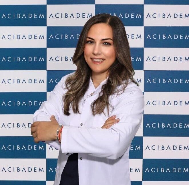 Beslenme ve Diyet Uzmanı Çisem Gündüz, yaz aylarında su yerine